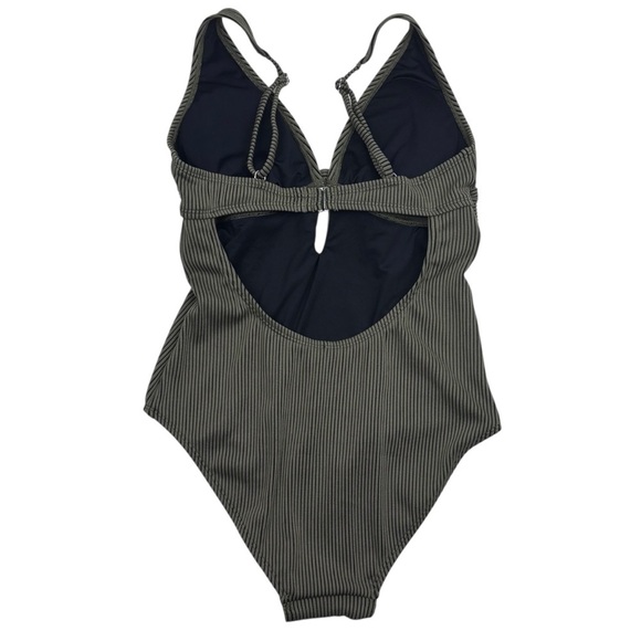 CUPSHE OLIVE GREEN PLUNGING KNOTTED V-NECK ADJUSTABLE STRAP ONE PIECE SWIMSUIT - Picture 4 of 16